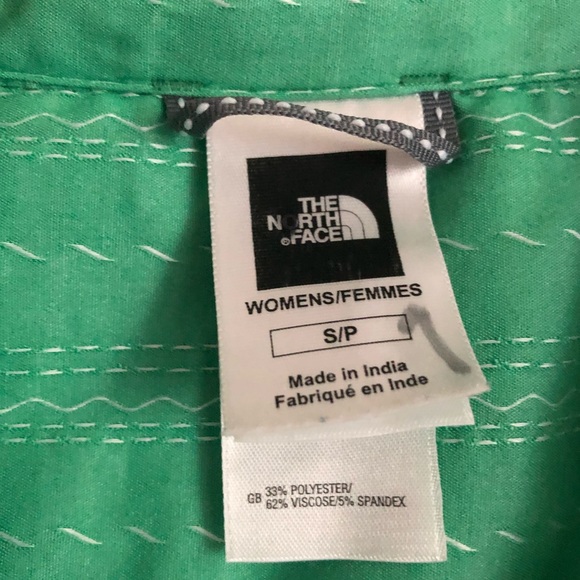 North Face Green Short Sleeve Button Up Shirt - Picture 10 of 13